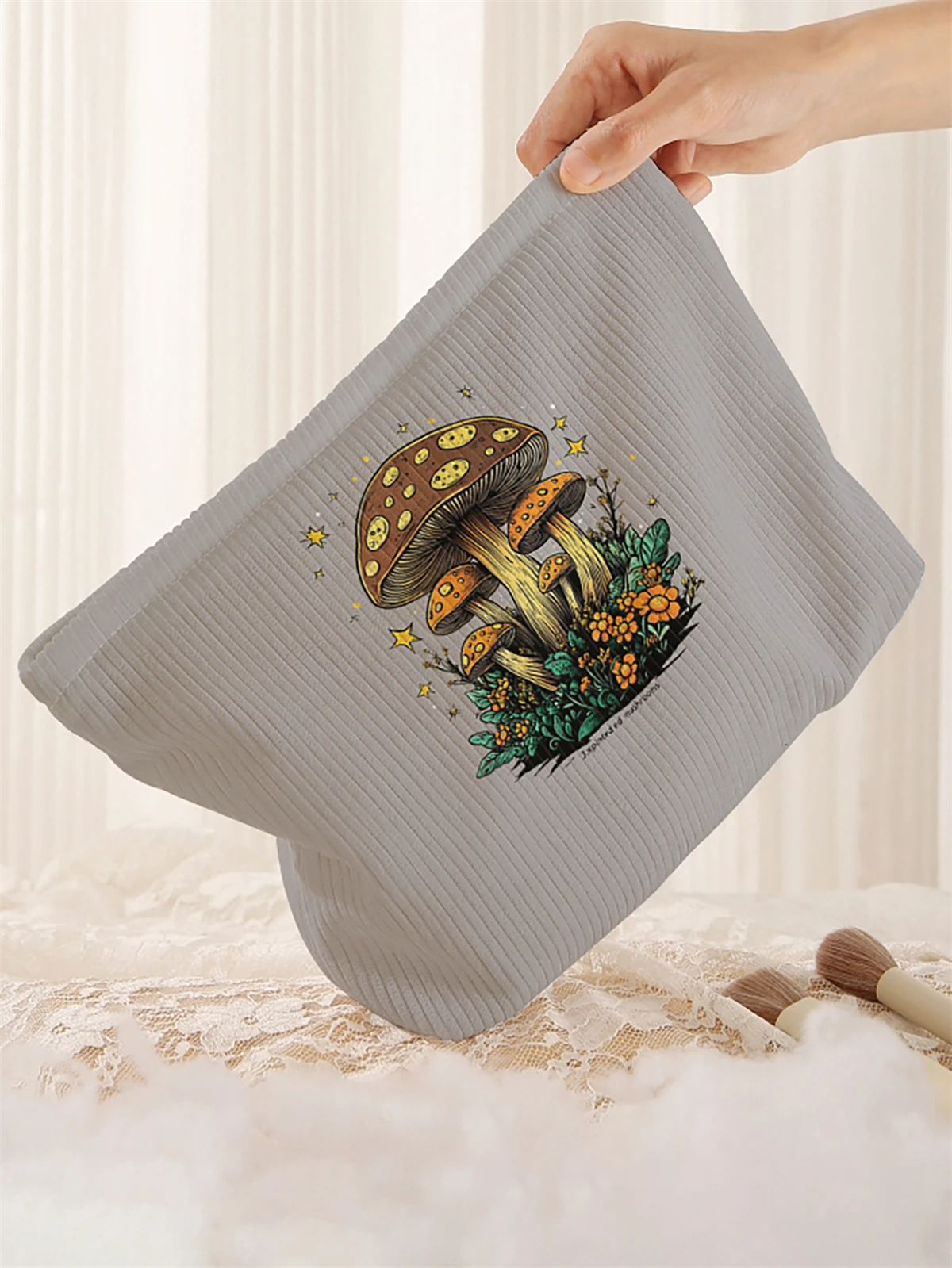1 mushroom patterned corduroy makeup bag, lightweight zipper makeup storage box, multifunctional bag with lining