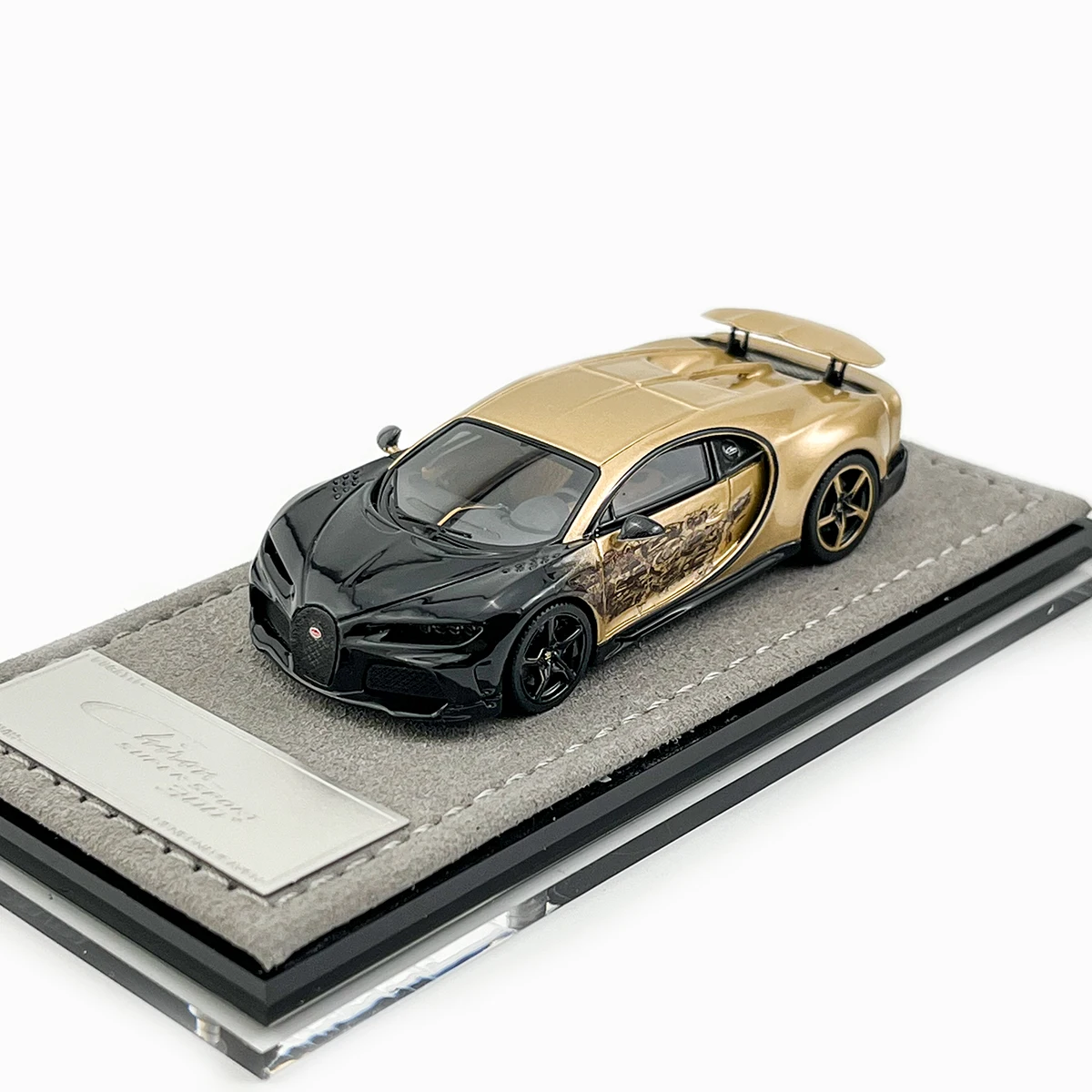 HH Model 1:64, Bugatti Chiron Supersport 300, resin static