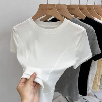 2025 الصلبة الأساسية قصيرة الأكمام المرأة التي شيرت عادية أسود أبيض قمة الموضة تي شيرت السيدات موضة الكورية تي شيرت الشارع الشهير