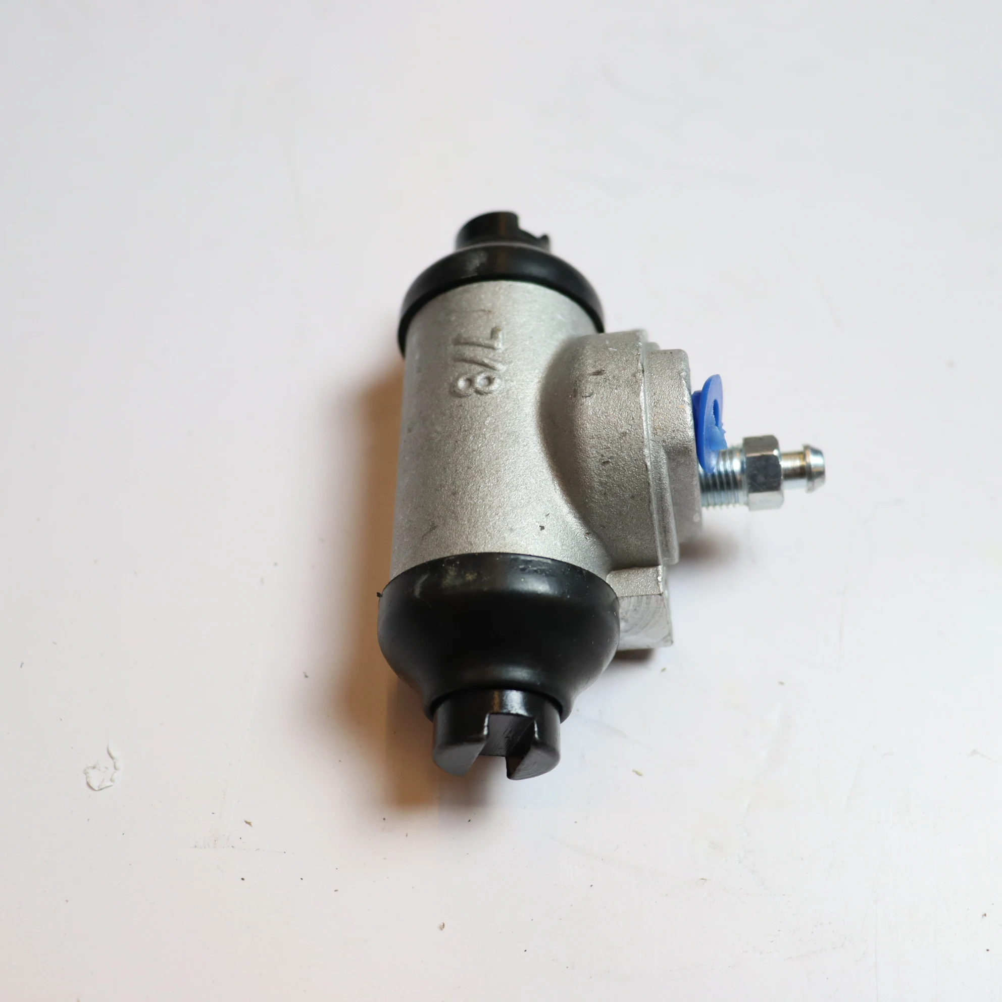 Rear brake Cylinder For Baic MZ45 Weiwang 306 A12 128404546 128404547
