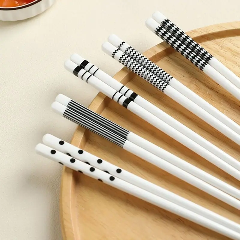 

Керамические палочки для еды в японском стиле, антискользящие, устойчивые к плесени, антибактериальные, термостойкие фарфоровые палочки для еды, легко моющиеся