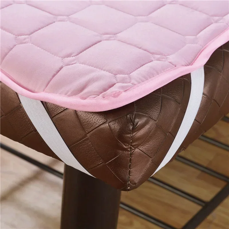 구멍이 있는 피부 친화적 단색 스파 트리트먼트 침대 커버