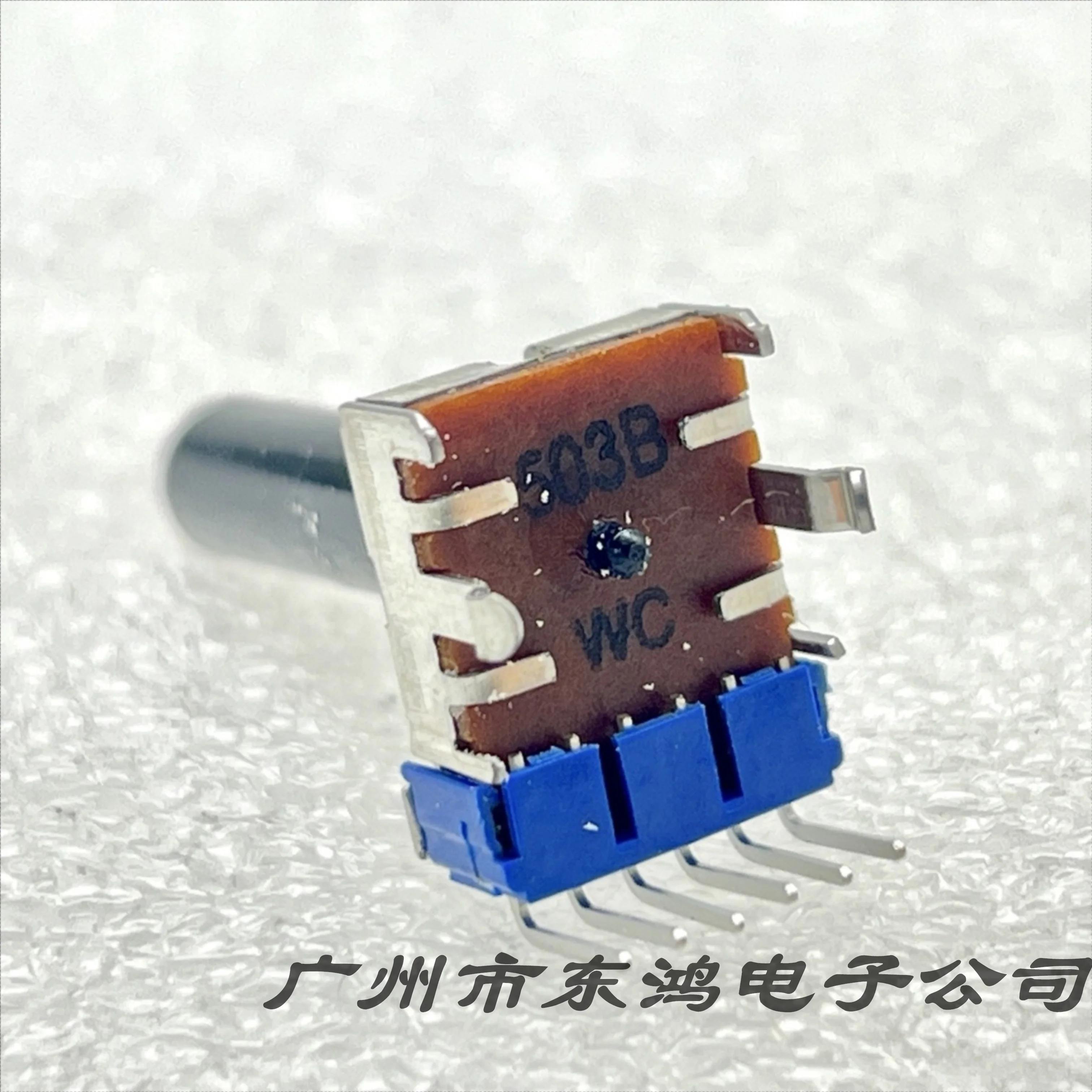 Japanese ALPS RK12 potentiometer 2PCS Yamaha mixing table adjustment B50K with midpoint positioning axis length 23mm