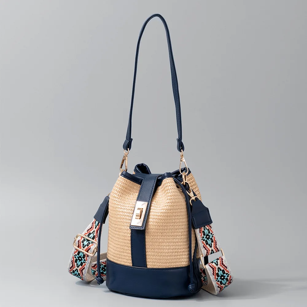 Handmade Straw Bag Exquisite Straw Bright Colors High Sense Niche Crossbody Bucket Bag Commuter Woven Shoulder Bag for Women