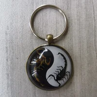 22pcs New Resin Insect Keychain Luminous Scorpion Insect Specimen Pendant Random Color Cute Keychain 1