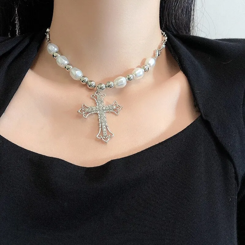 1pcs Faux White Gold-color pendant necklaces Hip Hop Punk Cross Pendant Handmade Wear Faux Pearls Colla