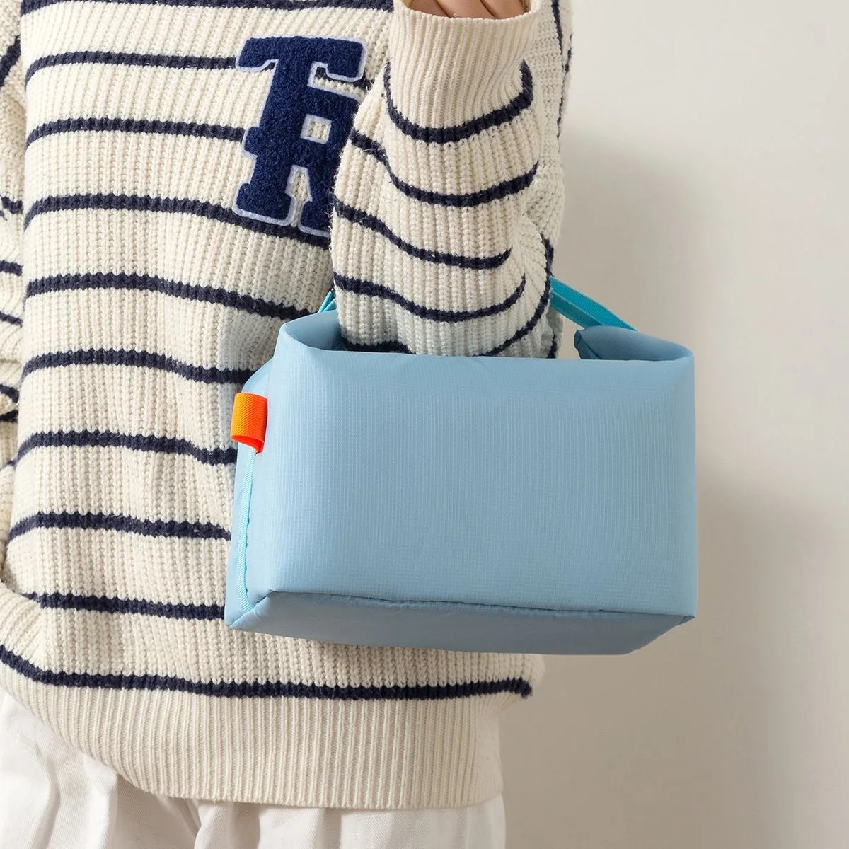 Portable Insulated Lunch and Food Storage Bag with Aluminum Foil Lining