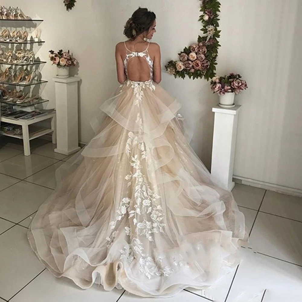 

Champagne Floral Lace Beach Wedding Dresses Sexy Backless Ruffles Puffy Bridal Gowns For Bride 2023 Tiered Vestido De Noiva