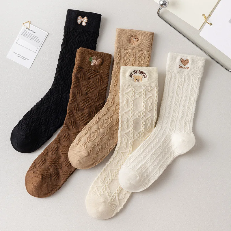 

5 Pairs of Women's Spring and Summer Mid-calf Cartoon Bear Embroidery Three-dimensional Jacquard High-tube Cotton Socks