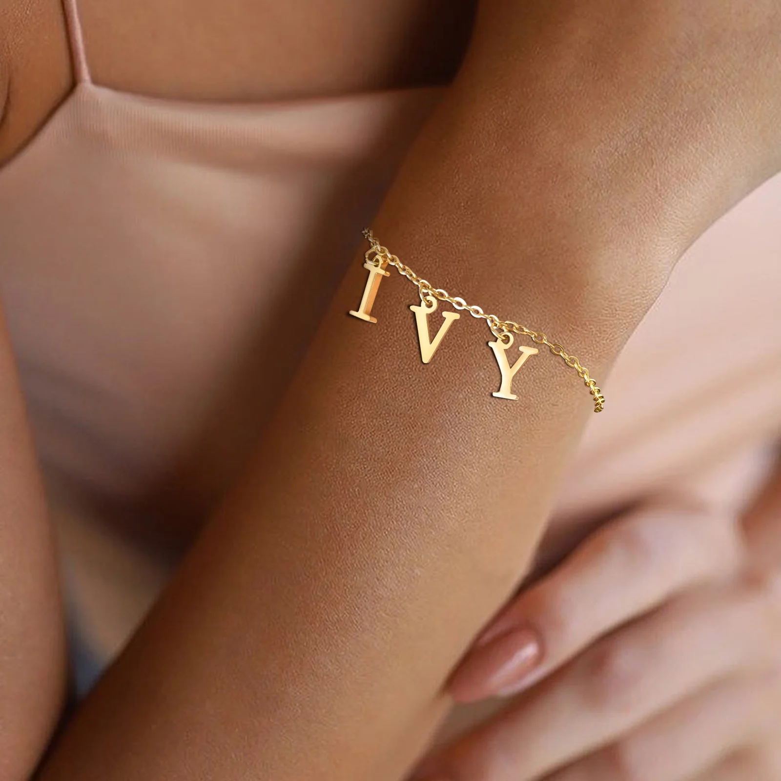 Women's Personalized Letter Charm Bracelet