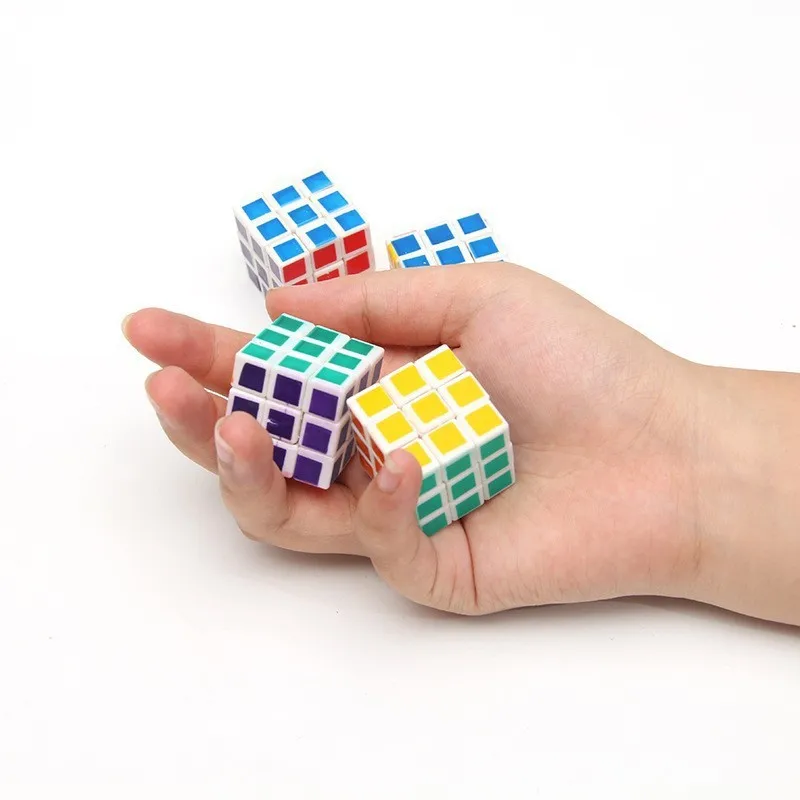 3개입 3CM 미니 큐브 퍼즐 3x3x3 재미있는 파티 선물 어린이 학교 보상 교실 상품 생일, 부활절, 크리스마스에 딱 좋아요