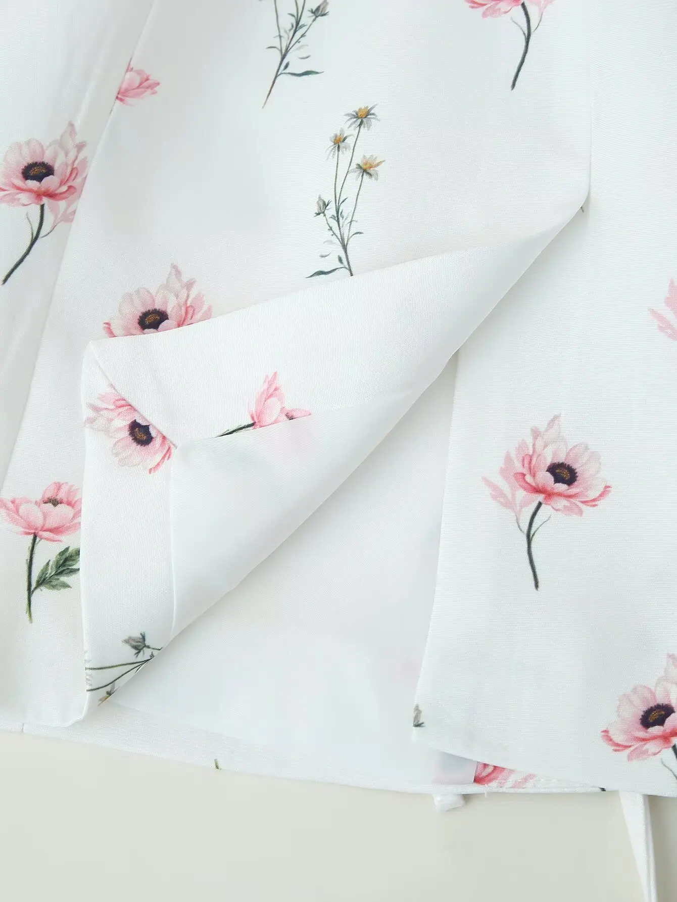 2025 Spring Autumn Lacing Up Bow Sashes Beige Floral Print Blazer Boyfriend Vintage Women Front Pockets Loose Suit Fashion Coat