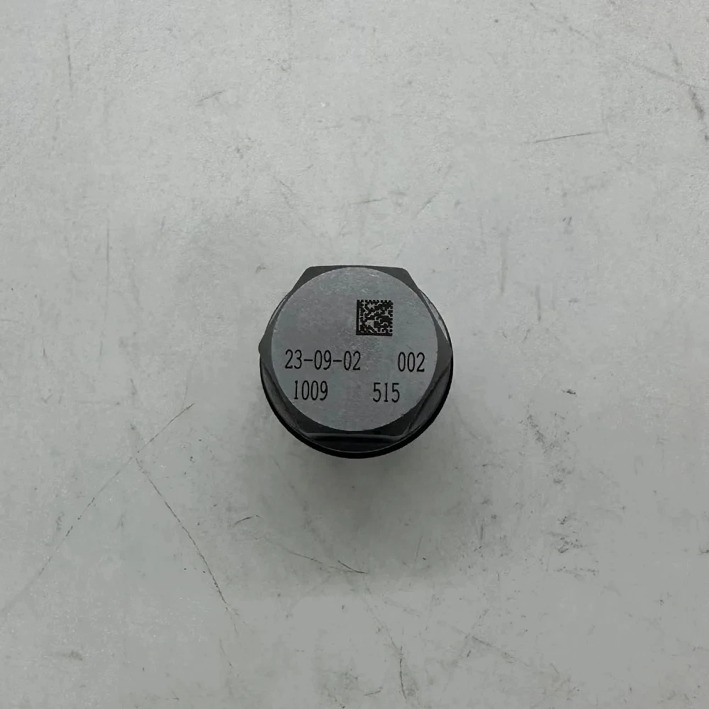 NEW High Quality 1110010009 Common Rail Pressure Limiting Valve For Volvoo Ivecoo M-AN Truck & Bus 3588337,1 110 010 009