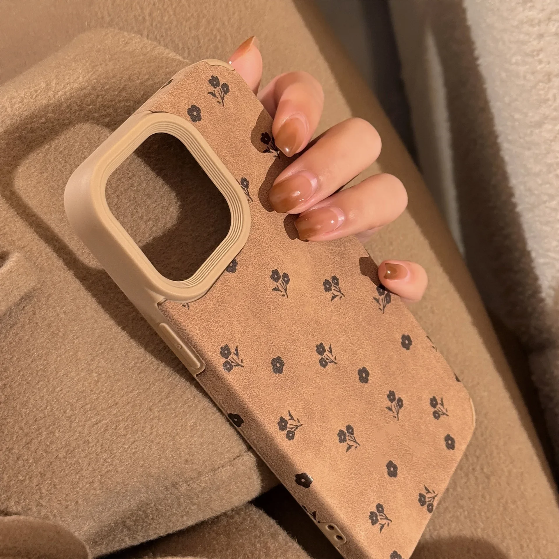 Retro Flowers Suede Leather Art Phone Case - Cute Luxury Cartoon Cover