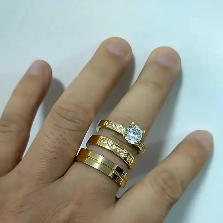 La Mano Izquierda Dedo De Anillo De Matrimonio Anillos De