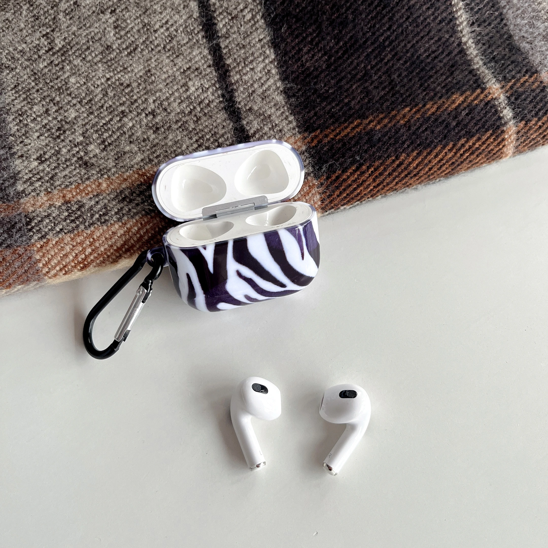 Simple Zebra Pattern AirPods Case
