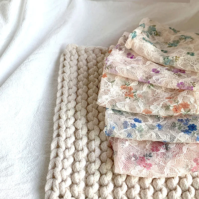 Рисунок 6 - Женские кружевные носки в стиле "Лолита"