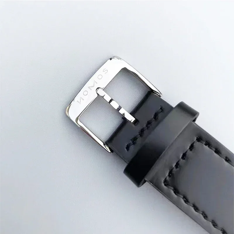 Рисунок 5 - Механические часы NOMOS серия TANGENTE