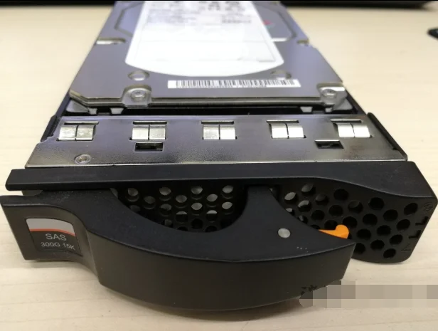 For S2300 S2600 300G 0235G002 ST9Z1D300 15K 3 5 SAS hard disk