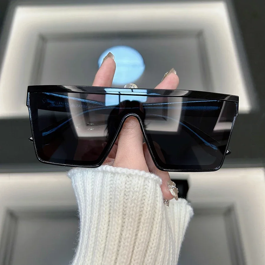 Fashion Square Vintage Sunglasses – Retro Designer Shades for Men & Women, Mirror Lens Outdoor Eyewear