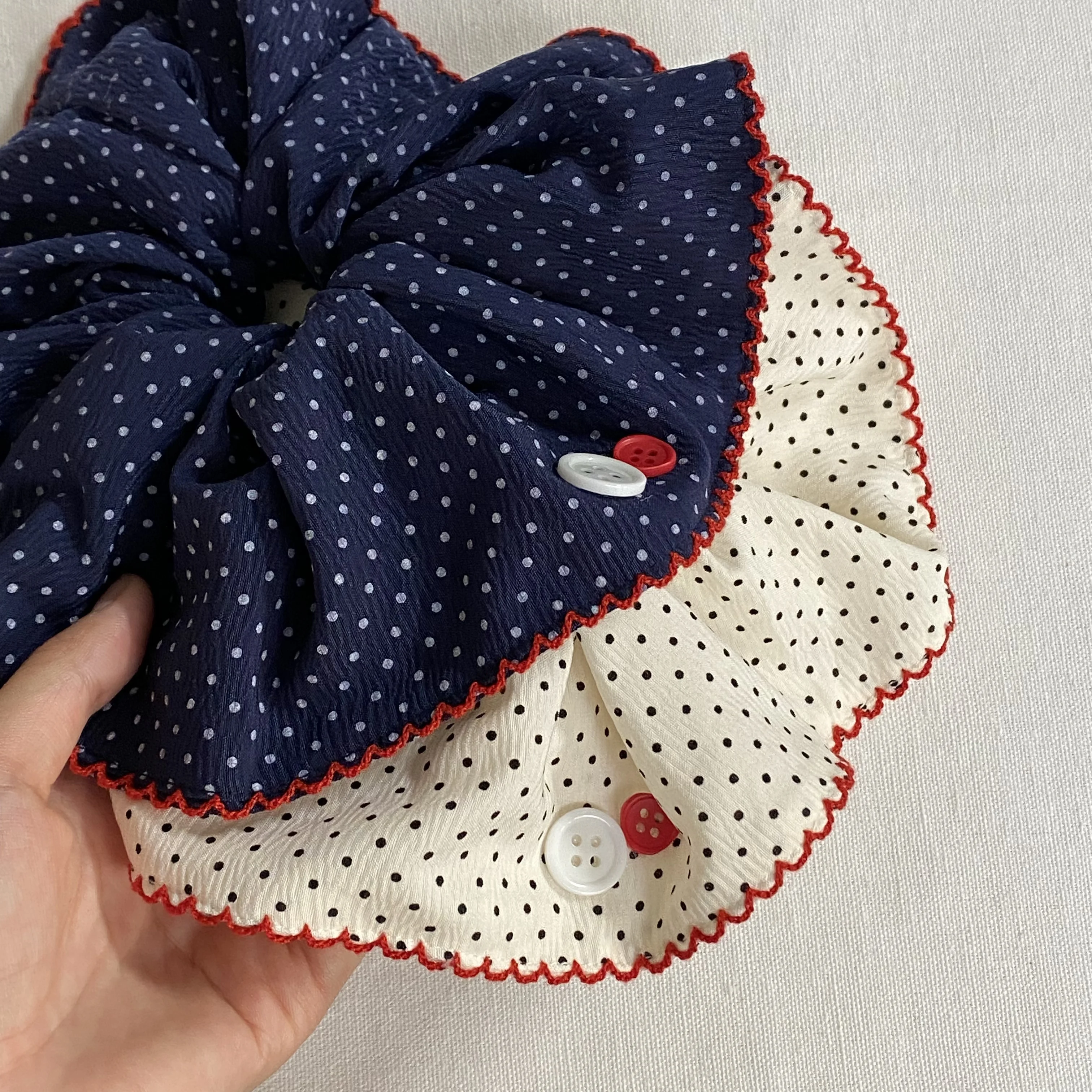 1Pc Polka Dot Ruffled Hair Scrunchies Set, Cream And Navy Blue Hair Ties With Button Decor, Cute Hair Accessories For Women