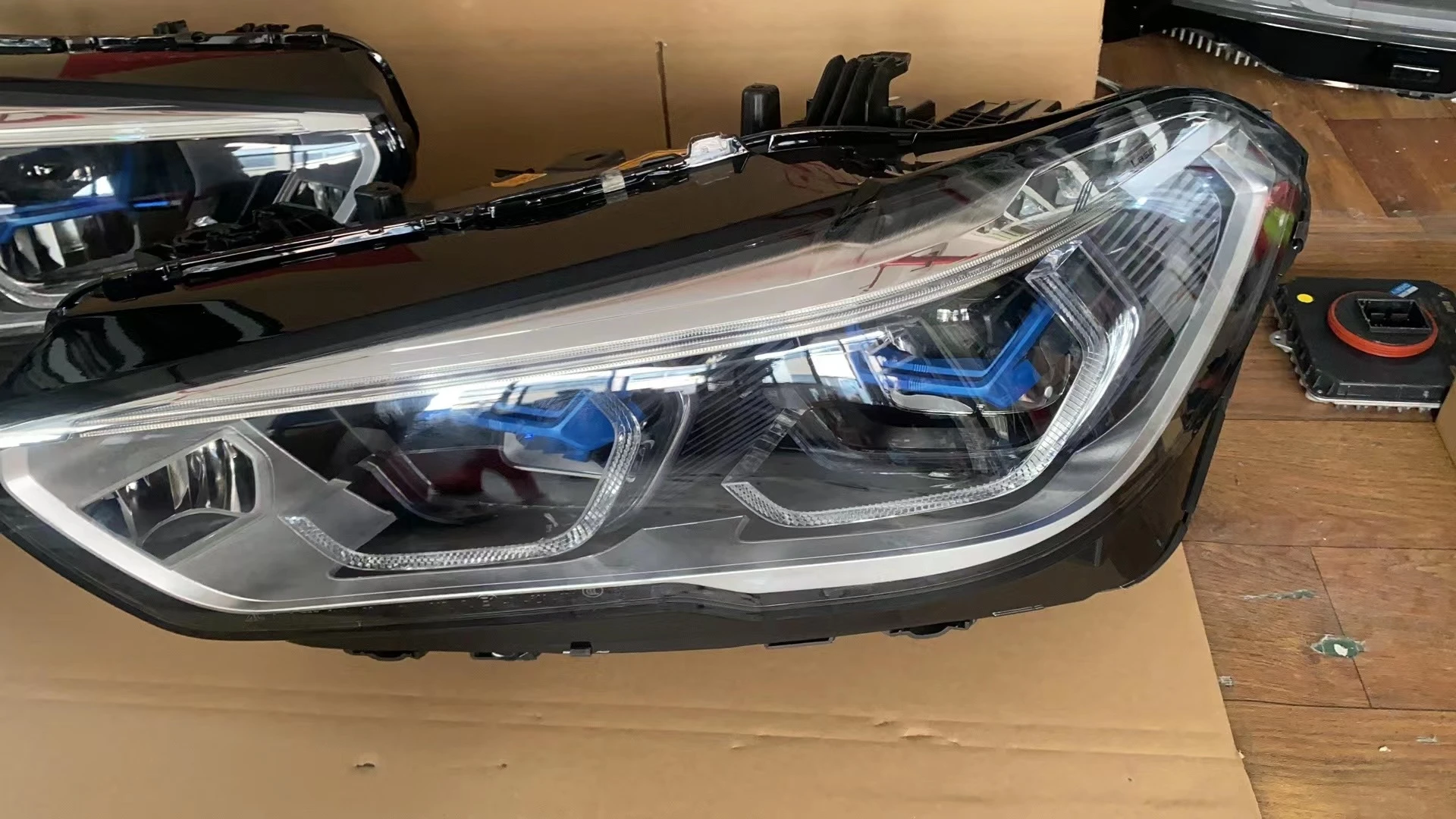 LEDLaserHeadlightsHeadlightAssemblyCarAccessoriesforBMWX6.jpg