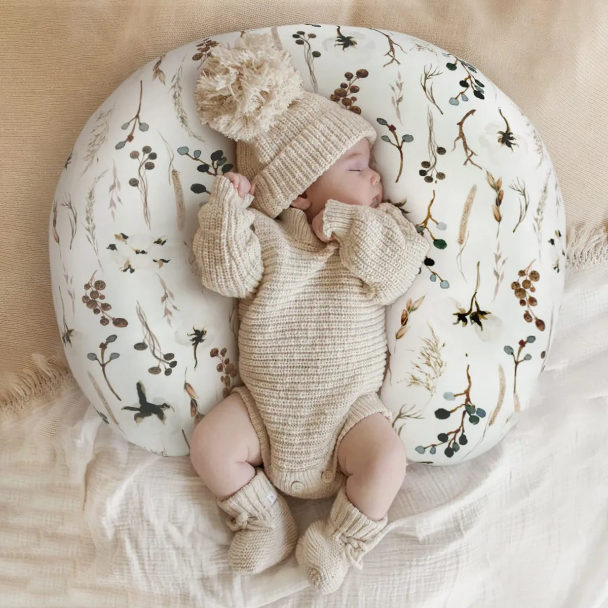 Breathable Stretch Nursing Pillow Cover