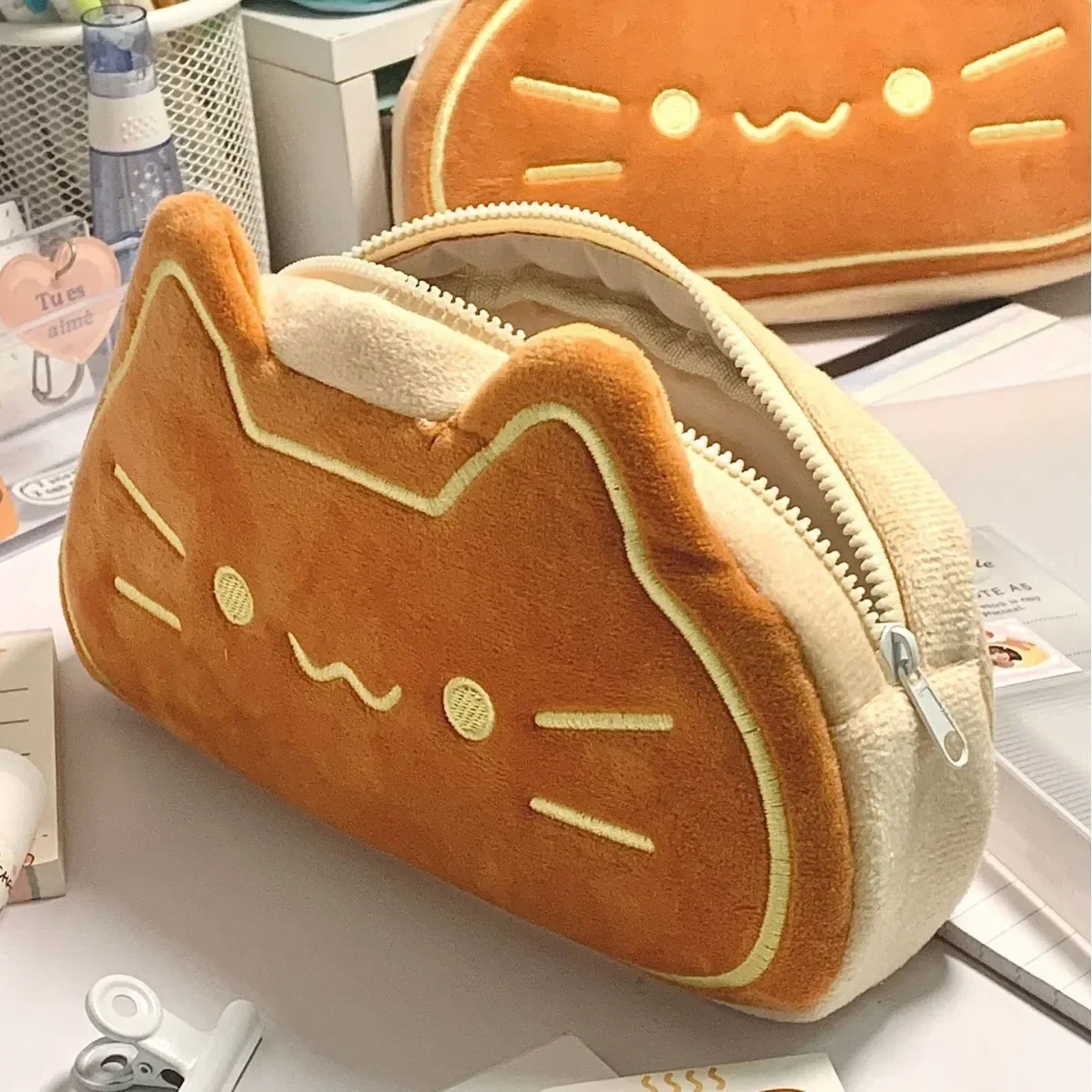 Ins Style Cartoon Pen Case Cute Caramel Cat Pen Bag Large Capacity Lovely Plush Animal Pencil Organizer Case School Supplies 1pc