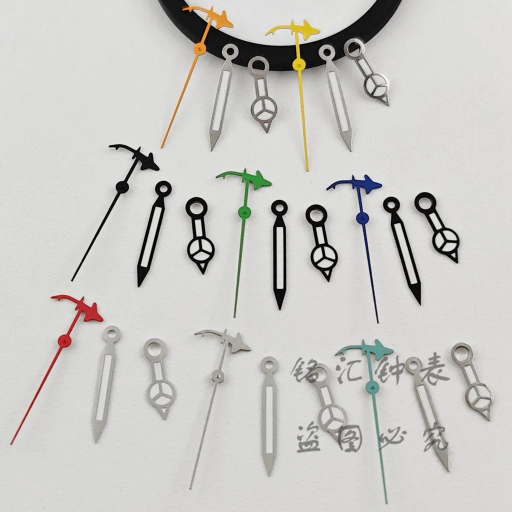 Green Luminous Shark Design Watch Hands with Second Hand Indicator