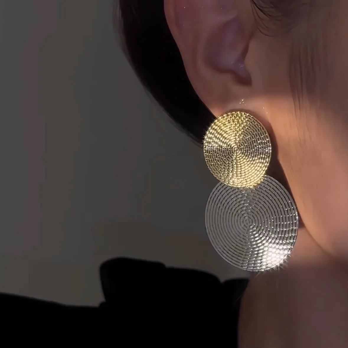 Small round Earrings Women's Advanced New Graceful and Fashionable Jewelry Gift