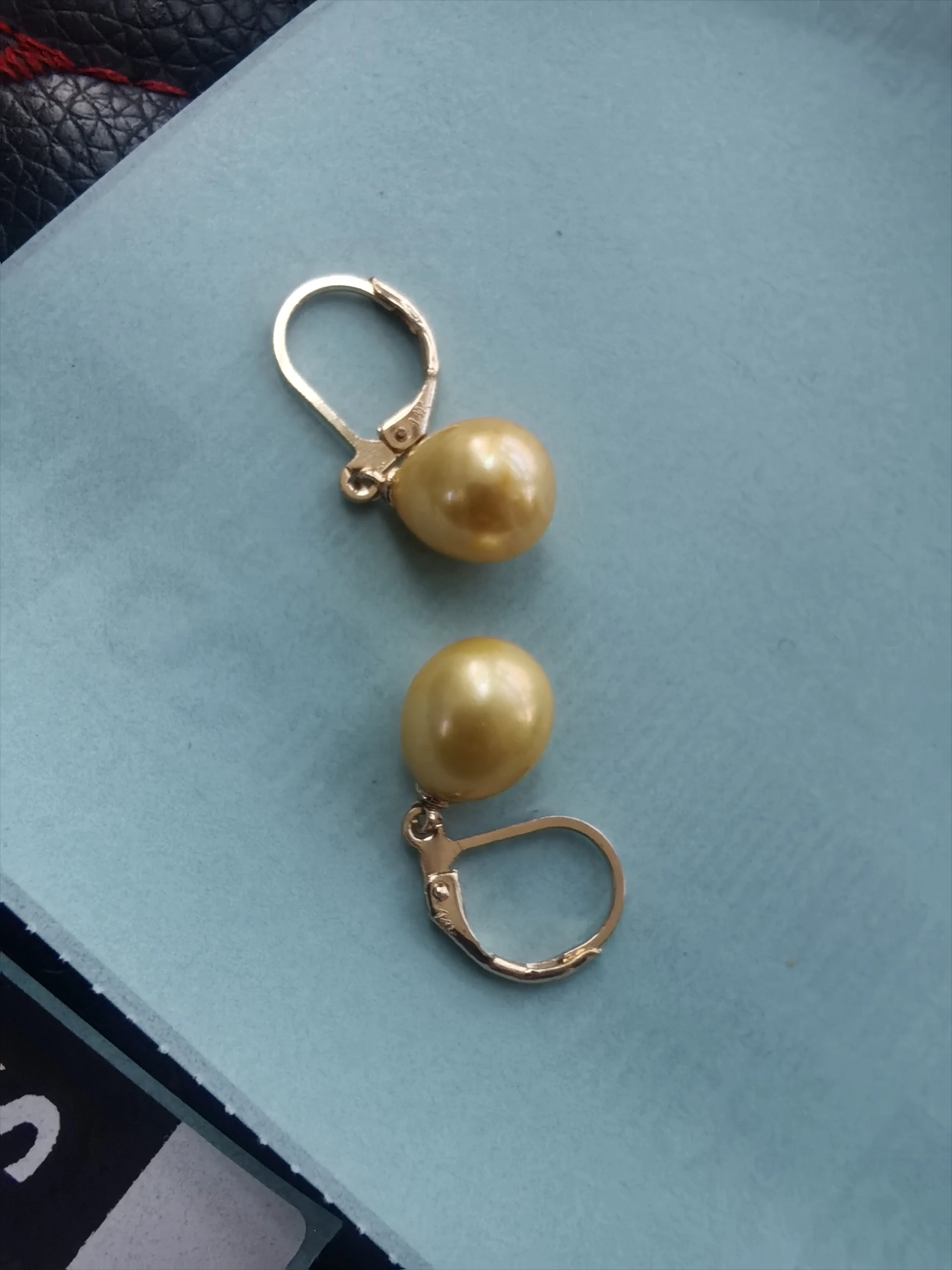 Bracciale Damiani a due fili di perle con chiusura in oro bianco e giallo con diamanti