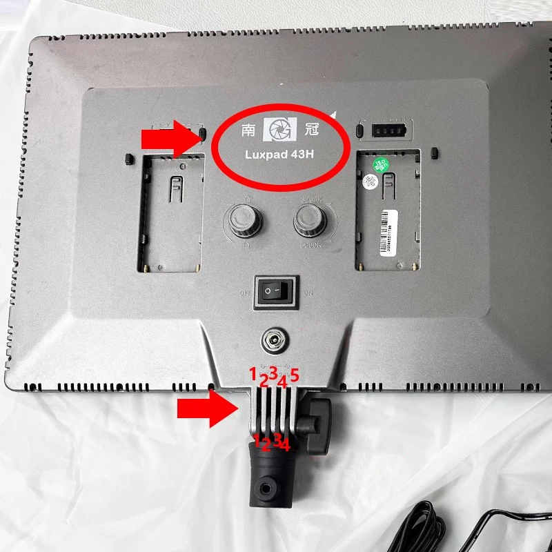 LumiPad25 LED flat panel lamp 4-fork lamp holders M6*35 screws Luxpad43H Five pronged panel foot brackets
