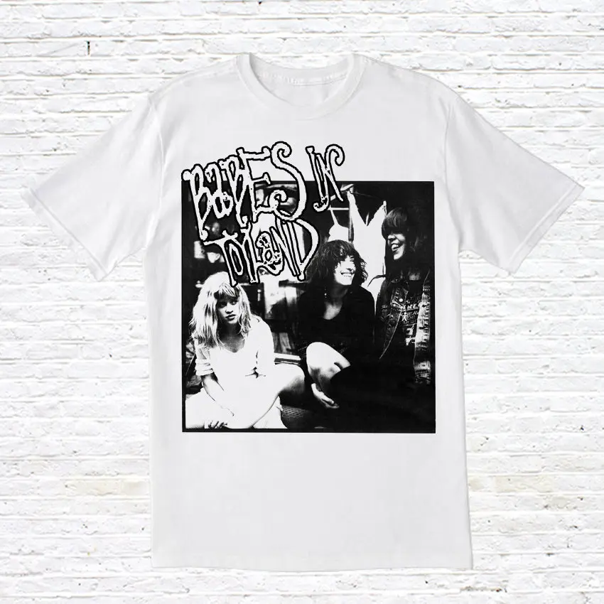 

Футболка Babes in Toyland