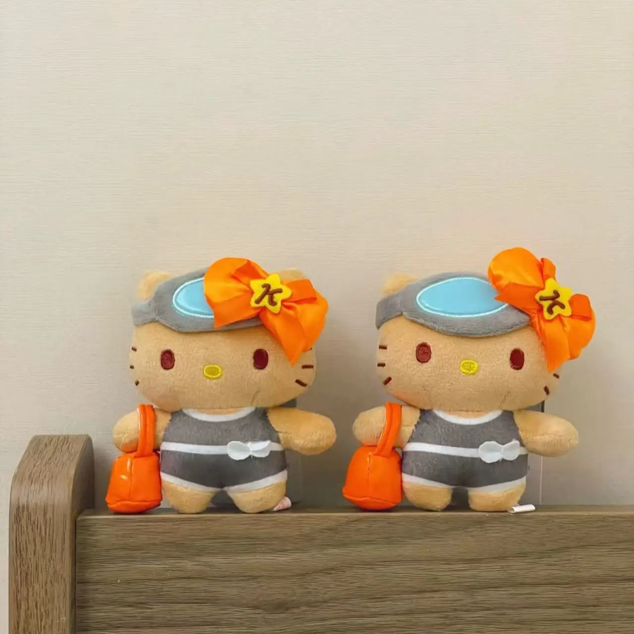 S5a8613074f0d43b0ae4101c756e3de47o - Hello Kitty Merch