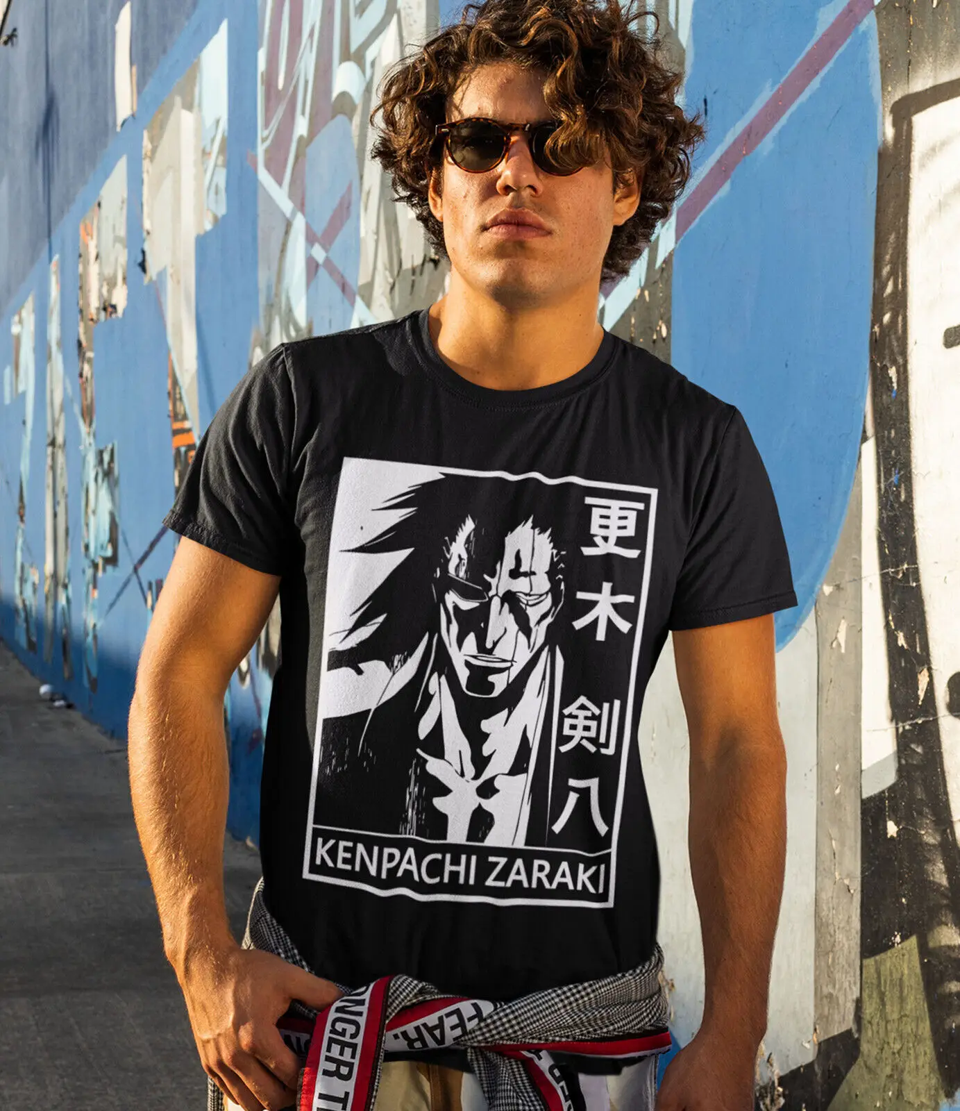 

BLEACH Kenpachi T-shirt Zaraki Japanese Anime Manga Black And White All Size