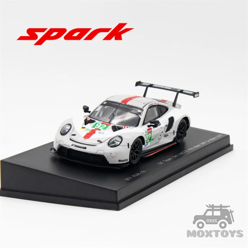 

Модель автомобиля под давлением Spark 1:64 911 RSR-19 No.92 2021