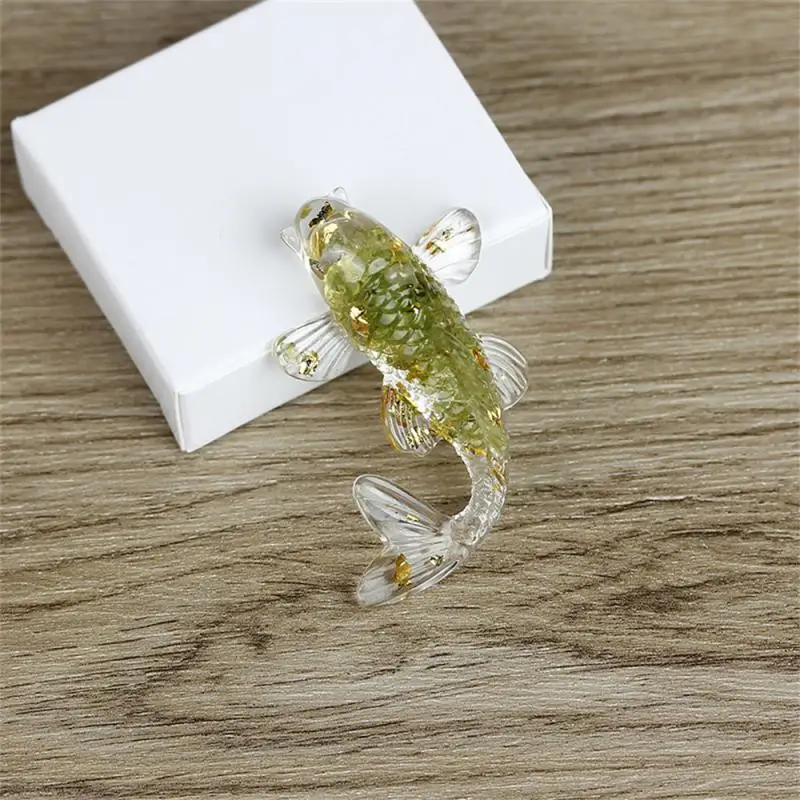 

1PCS Small Fish Ornament Unique Design Complex Natural Water Glue Ornaments Car Ornaments Excellent Quality Office Decoration
