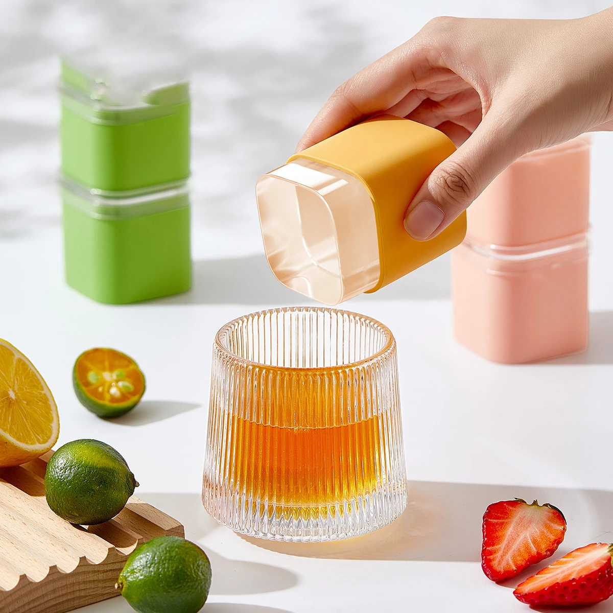 

2023 New Ice Ball Maker Silicone Cute Ice Shape Mould 3D Big Large Square for Ice Cube Tray for Whiskey