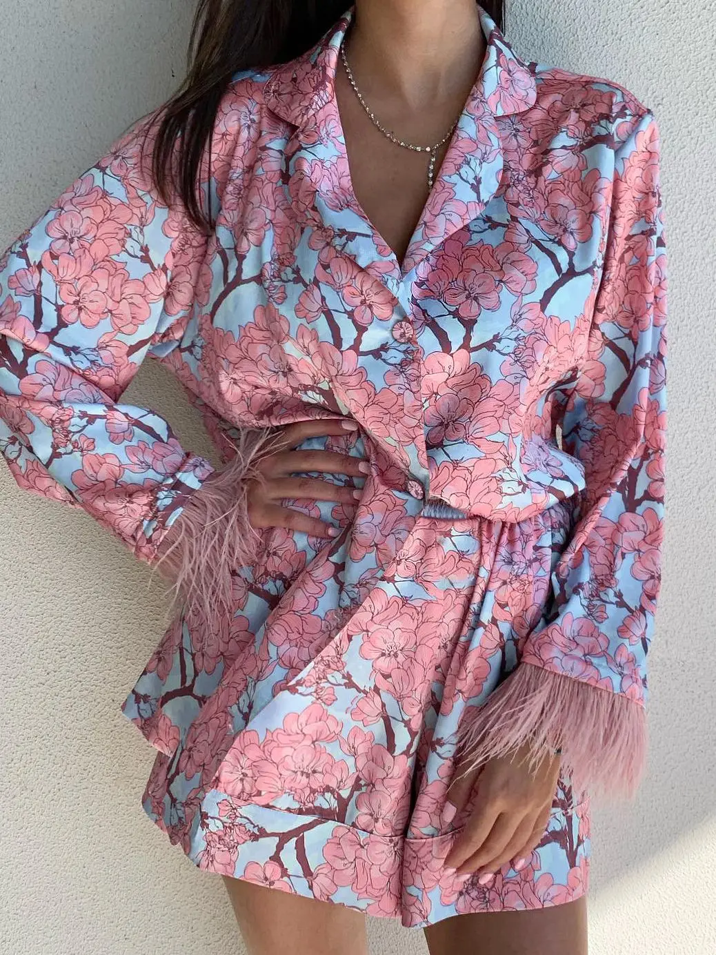 

Summer Fashion Long-sleeve Feather Thin Printed Shirt Loose High Waist Shorts Two Piece Set Women 2023 New Lapel Cardigan Shirts