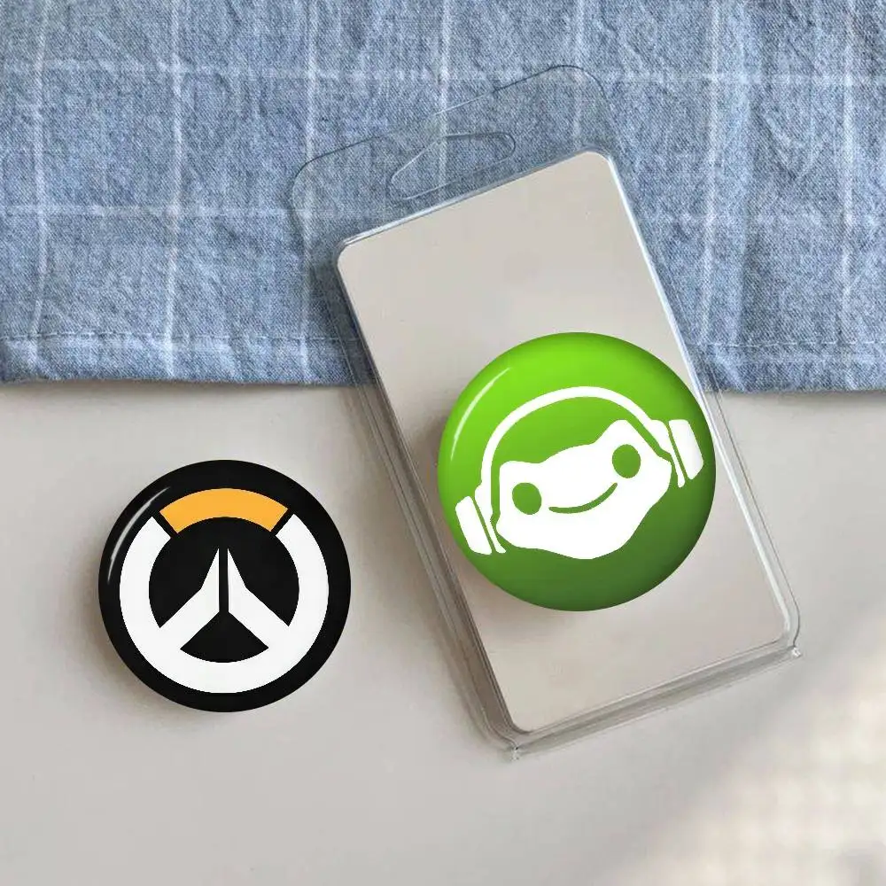 Handmade Overwatch Button Pin Brooch - Cartoon Badge