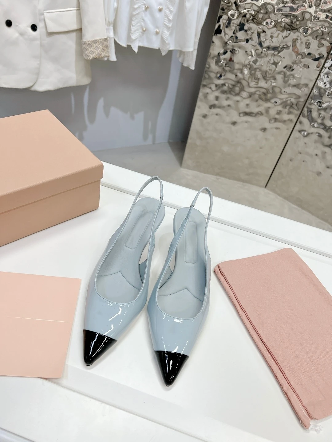 

ALA Rising|23s Autumn Designer Heels Pointed Hollow Sandals Light Pink Women Shoes High Quality Pointed Toe Female Shoes