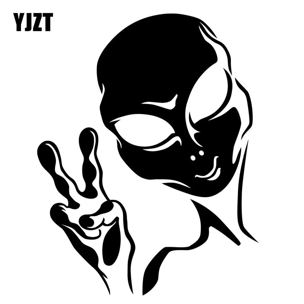 YJZT12X15.3CM Interesting Vinyl Decal Space Alien Star Astronaut Personality Car Stickers Ufo Black / Silver 10A-0138