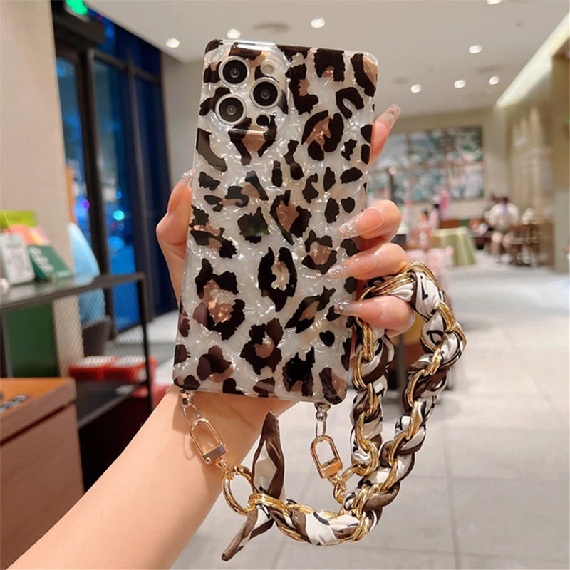 clear iphone 11 Pro Max case For iPhone 13 Pro Max Case 2022 New Fashion Leopard Print Wrist Strap Chain Phone Case For iPhone 11 12 Pro Max Shockproof Cover iphone 11 Pro Max wallet case