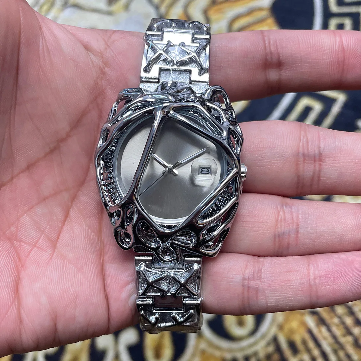 Luxury Silver Quartz Watch Y2K Spider Web Design Cyber Goth Sport