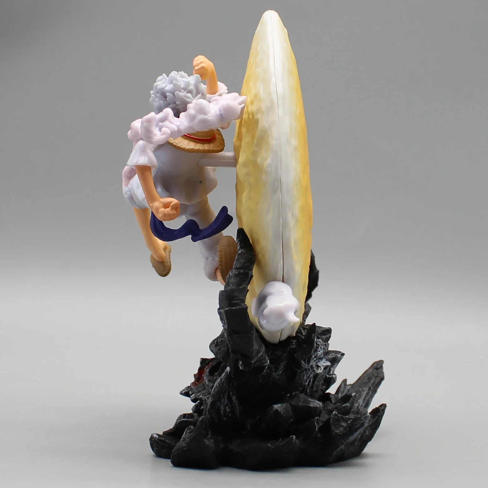 ONEPIECE　フィギュア　１５点 One Piece Figures - 15cm Gear 5 Luffy Onigashima Moon With