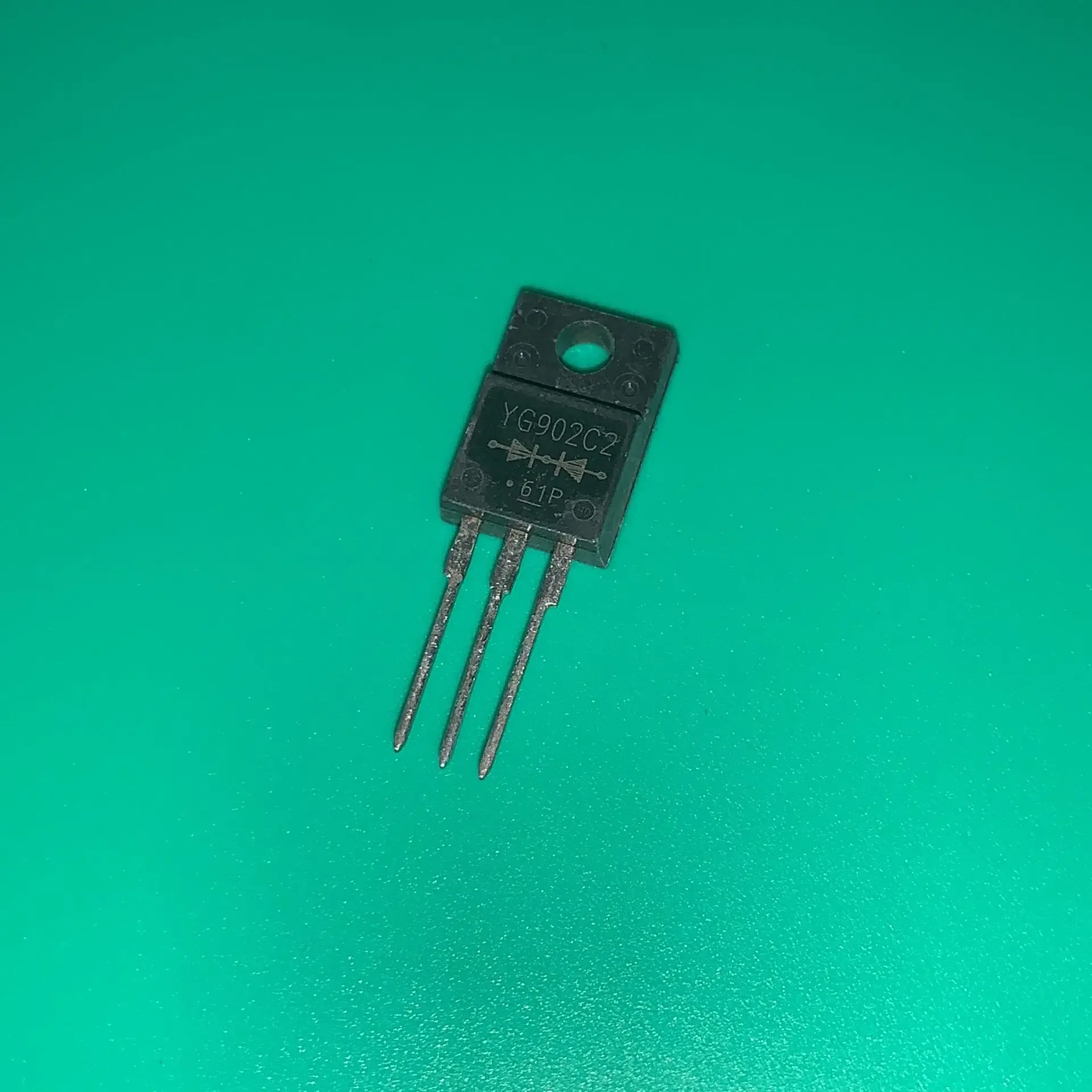 YG902C2 9A 20B TO220-3 YG 902C2 LOW LOSS SUPER HIGH SPEED RECTIFIER YG902-C2 YG902C2R 10 pcs/lot