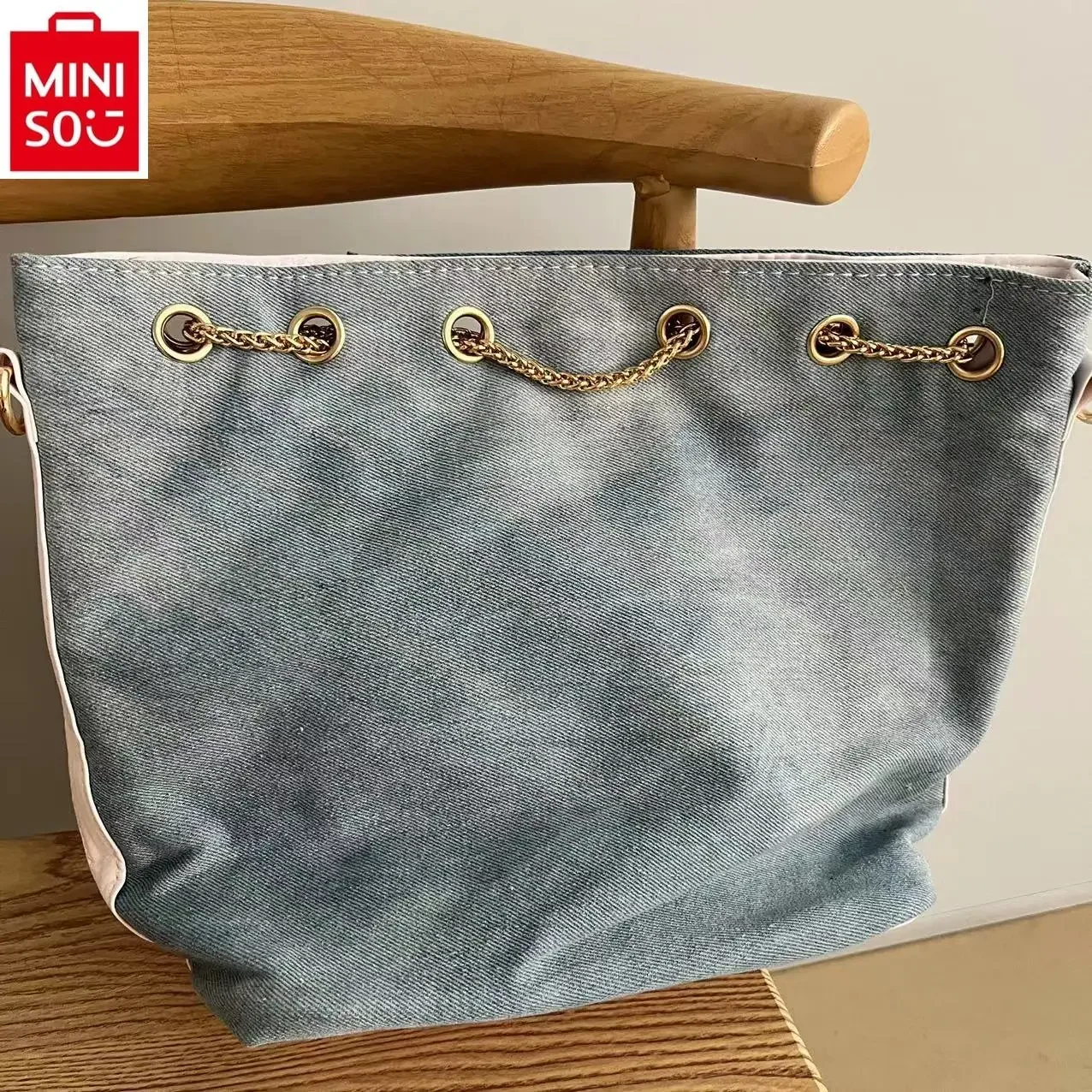 MINISO Sanrio Classic Woven Diamond Chain Bag Hello Kitty Retro High Quality Large Capacity Women's Bucket Diagonal Straddle Bag