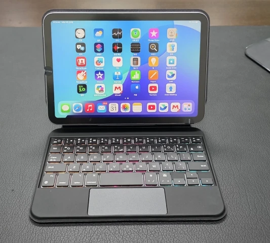 GOOJODOQ Magic Keyboard Case for iPad Mini 7 A17 Pro Mini 6 6th
