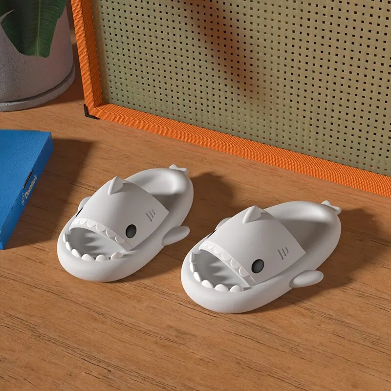 Slippers Sandals Shoes Feslishoet Shark Slippers Soft Beach Cloud Platform Women Indoor Bathroom Slides Summer Mules Outside EVA Men Shoes