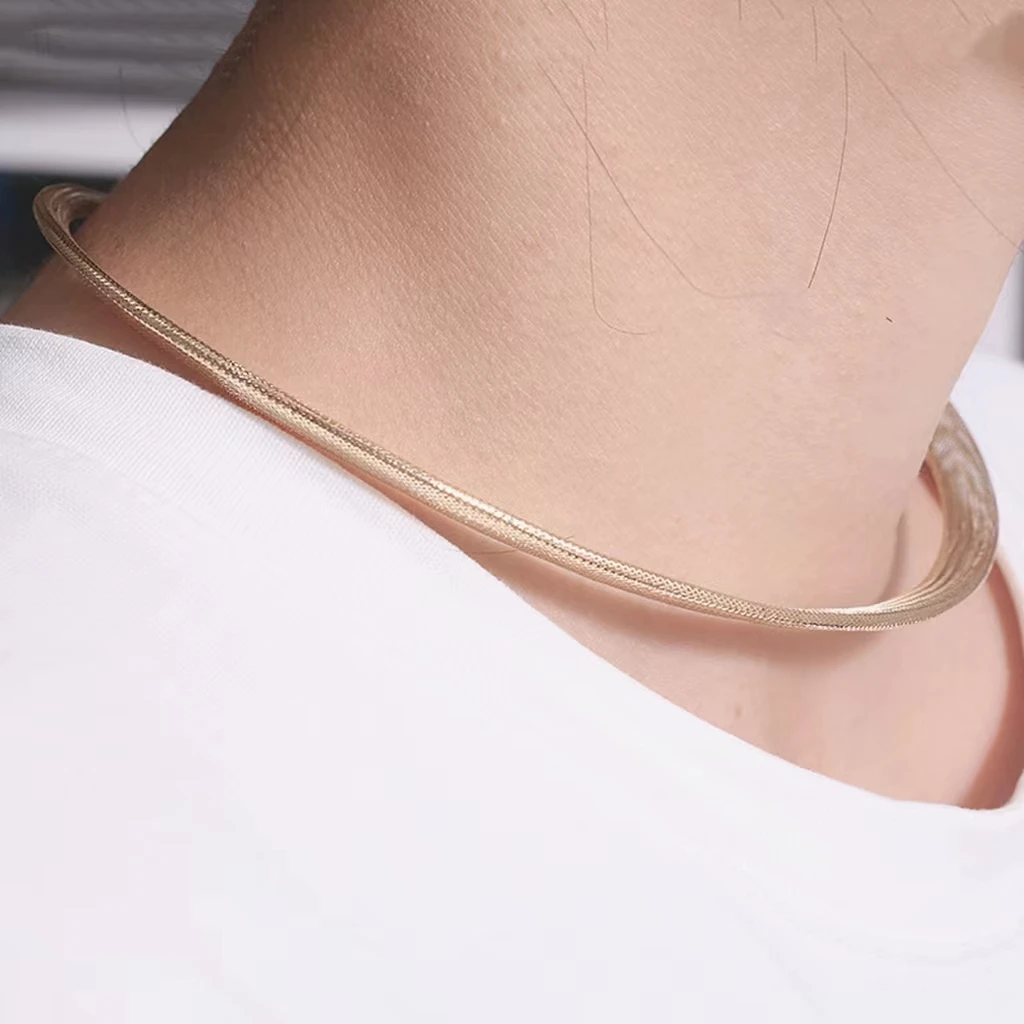 Collar de Tres Cadenas Bañadas en Oro de 18k: Belleza Vintage y